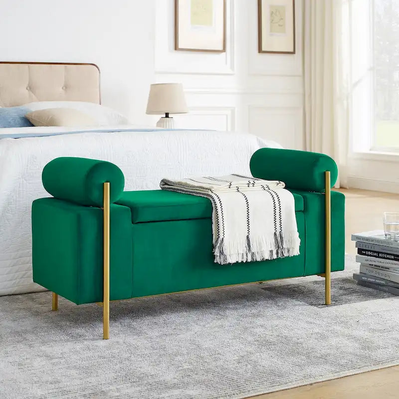 Banc de rangement élégant rembourré avec accoudoirs cylindriques et pieds en fer